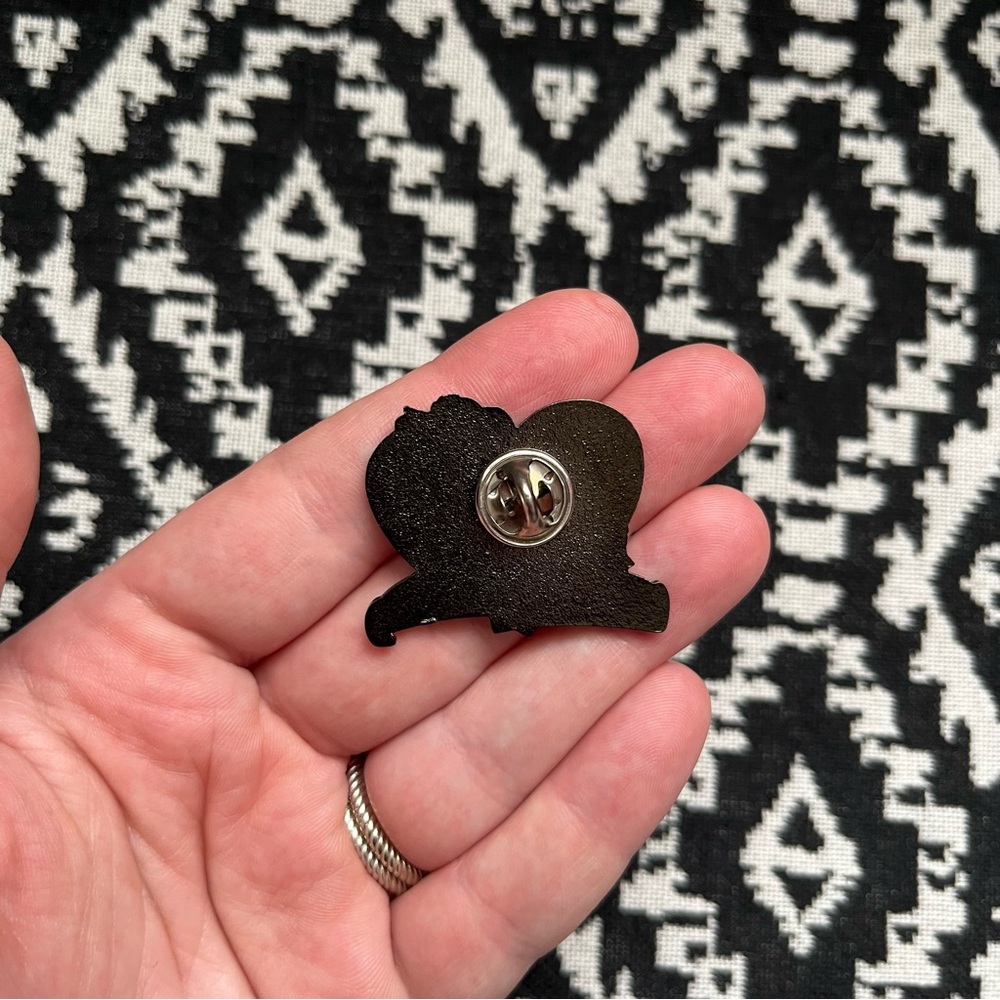 Gypsy Warrior Edward & Kim Enamel Pin - Picture 4 of 5